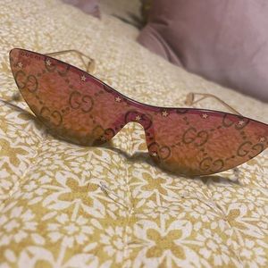 GUCCI sunglasses